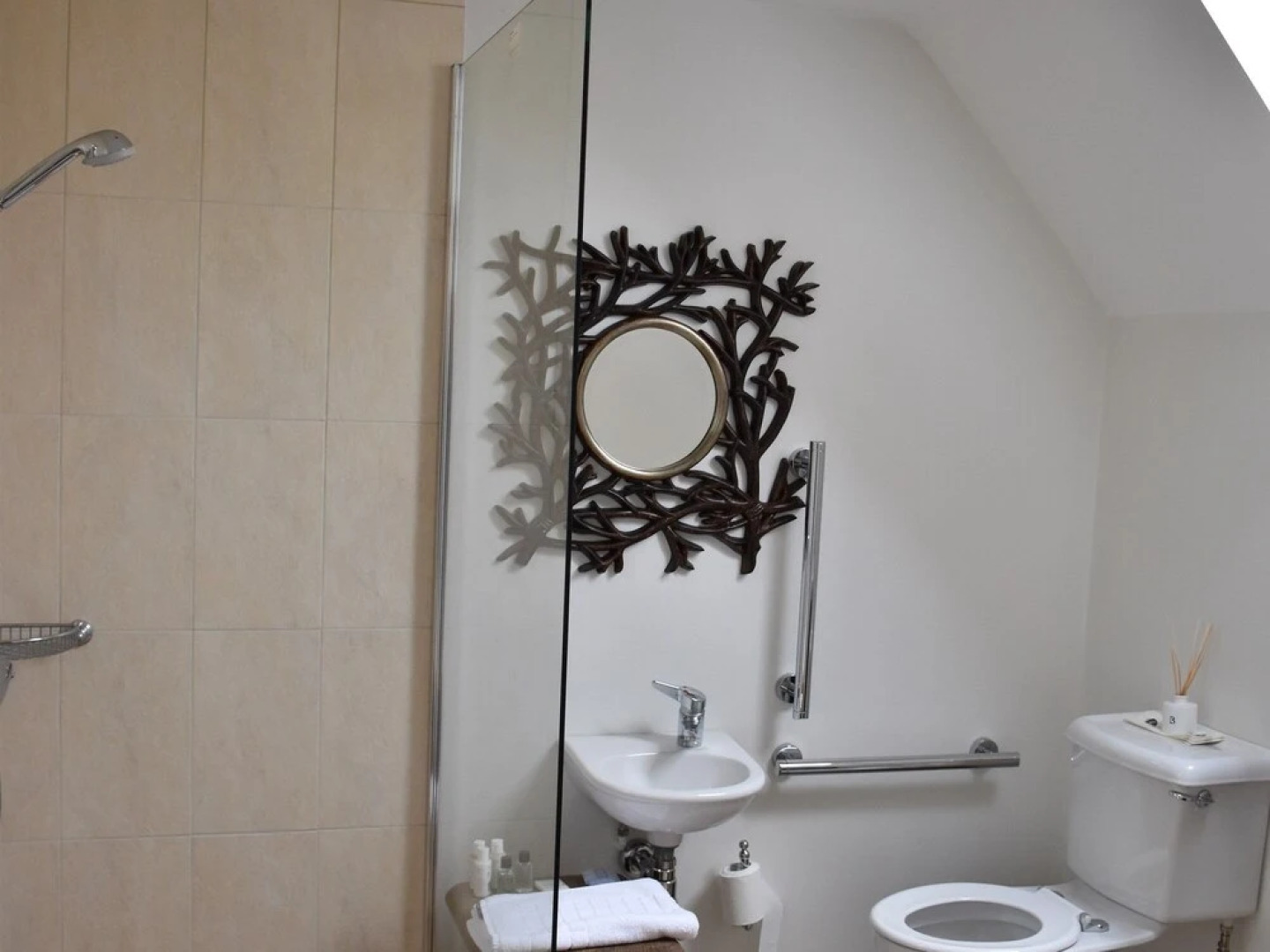 The English Wine Centre