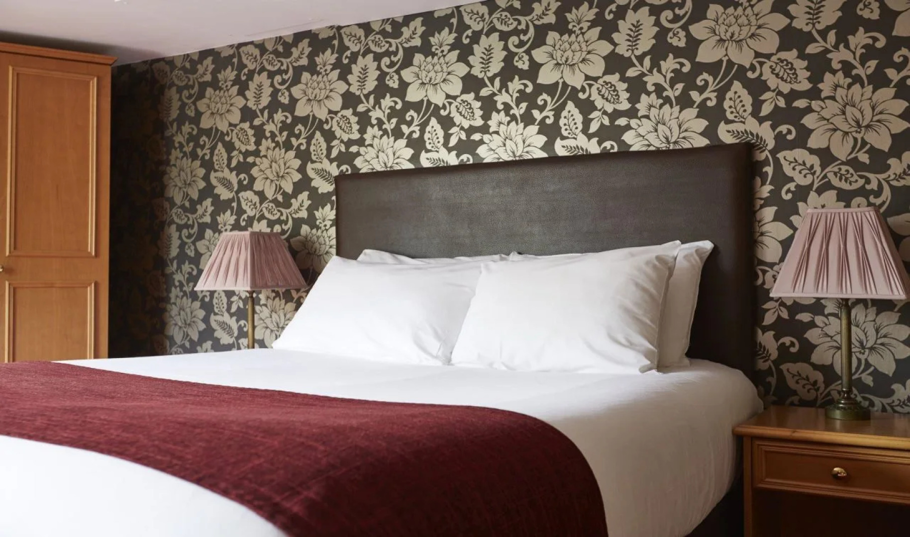 The Wheatsheaf Hotel by Good Night Inns