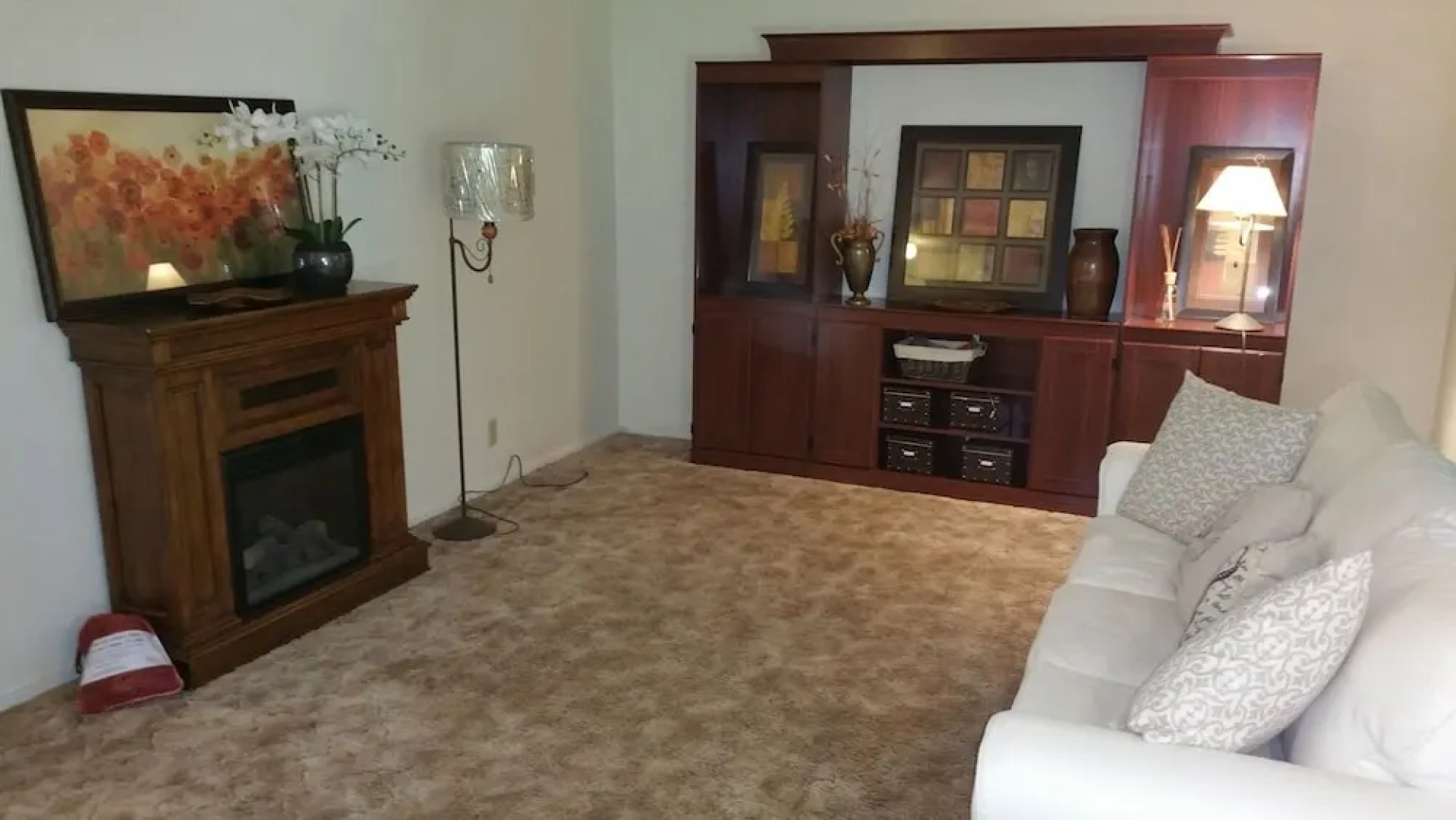 Quiet 2 Bdrm-Gourmet Kitchen-Comfy King