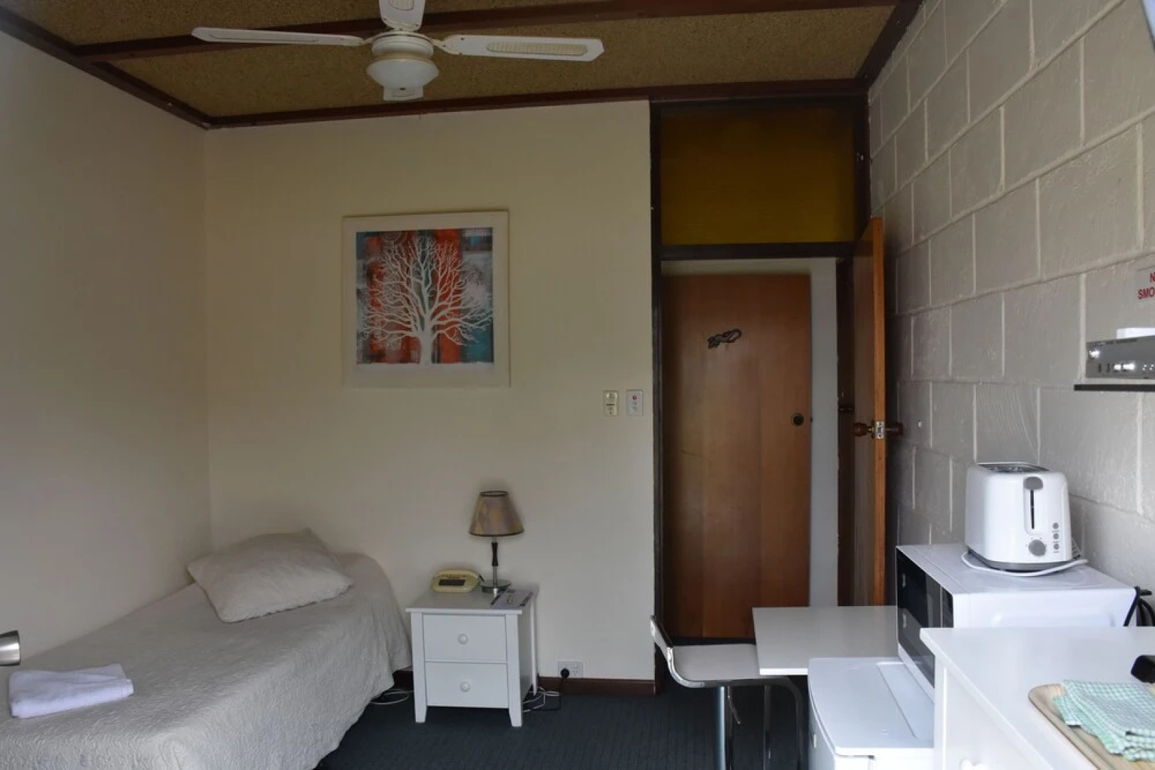 Valley Views Motel & Chalets