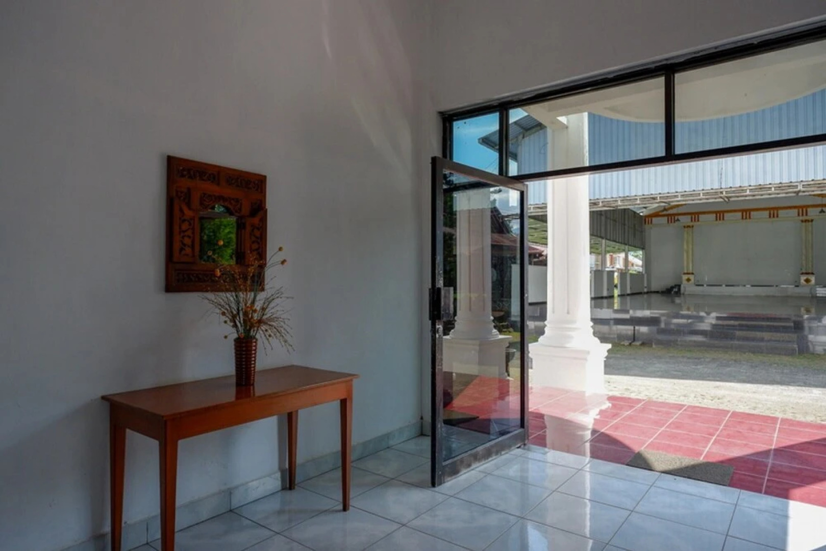 Hotel Horas Palopo by RedDoorz