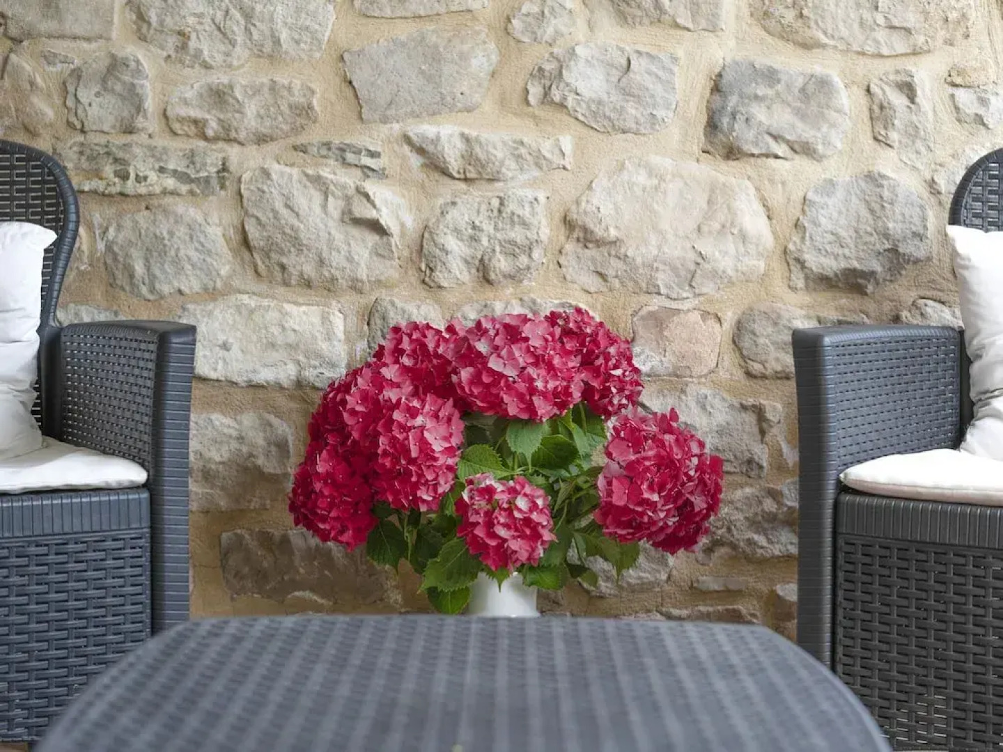 Simplistic Apartment in Miane by the Lake