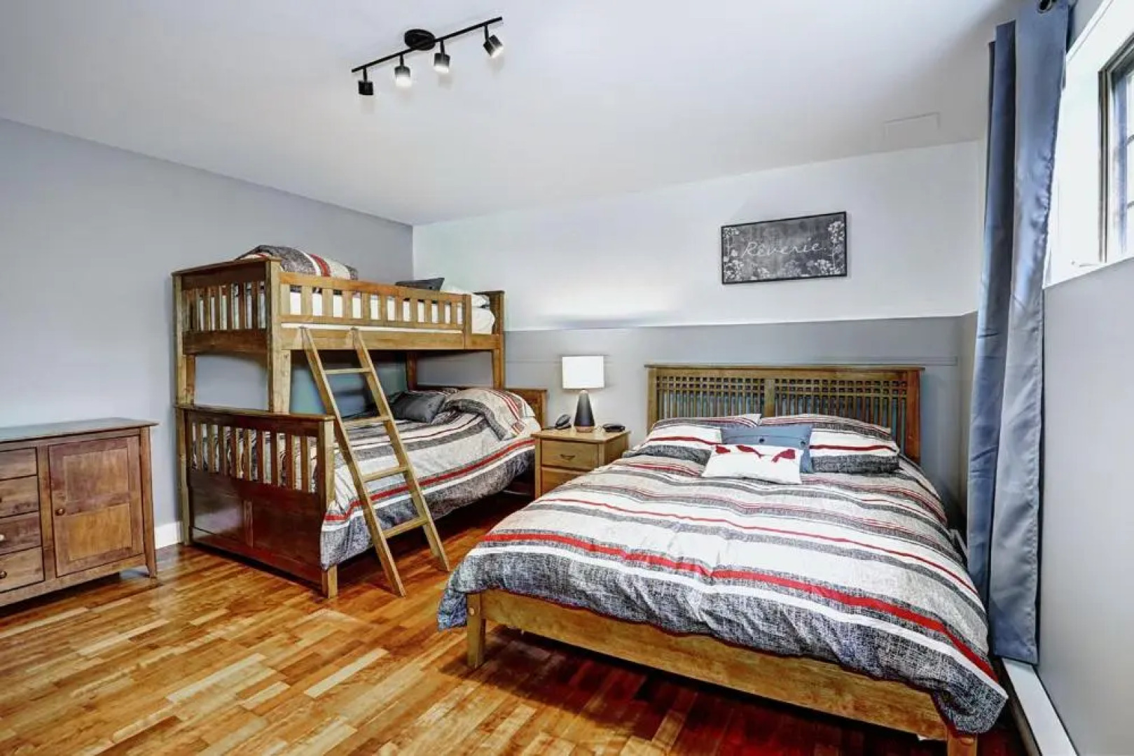 Chalets Alpins - 25 Chemin des Skieurs