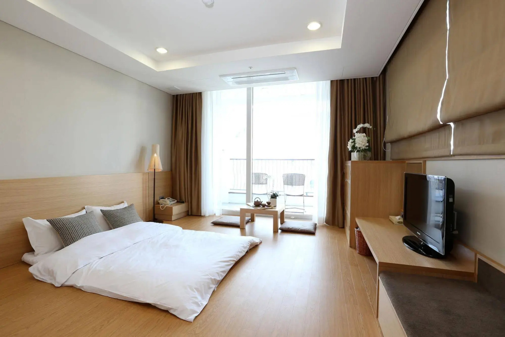 The Suites Hotel Naksan