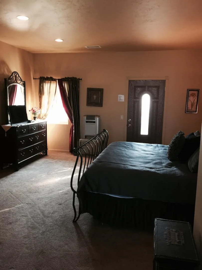 Desperado Inn