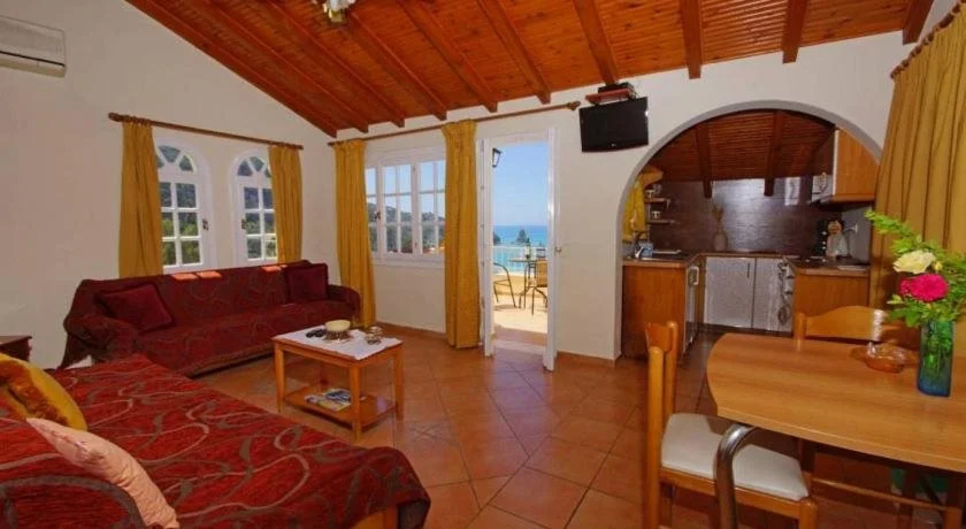 Alexandra Natalia Aparthotel