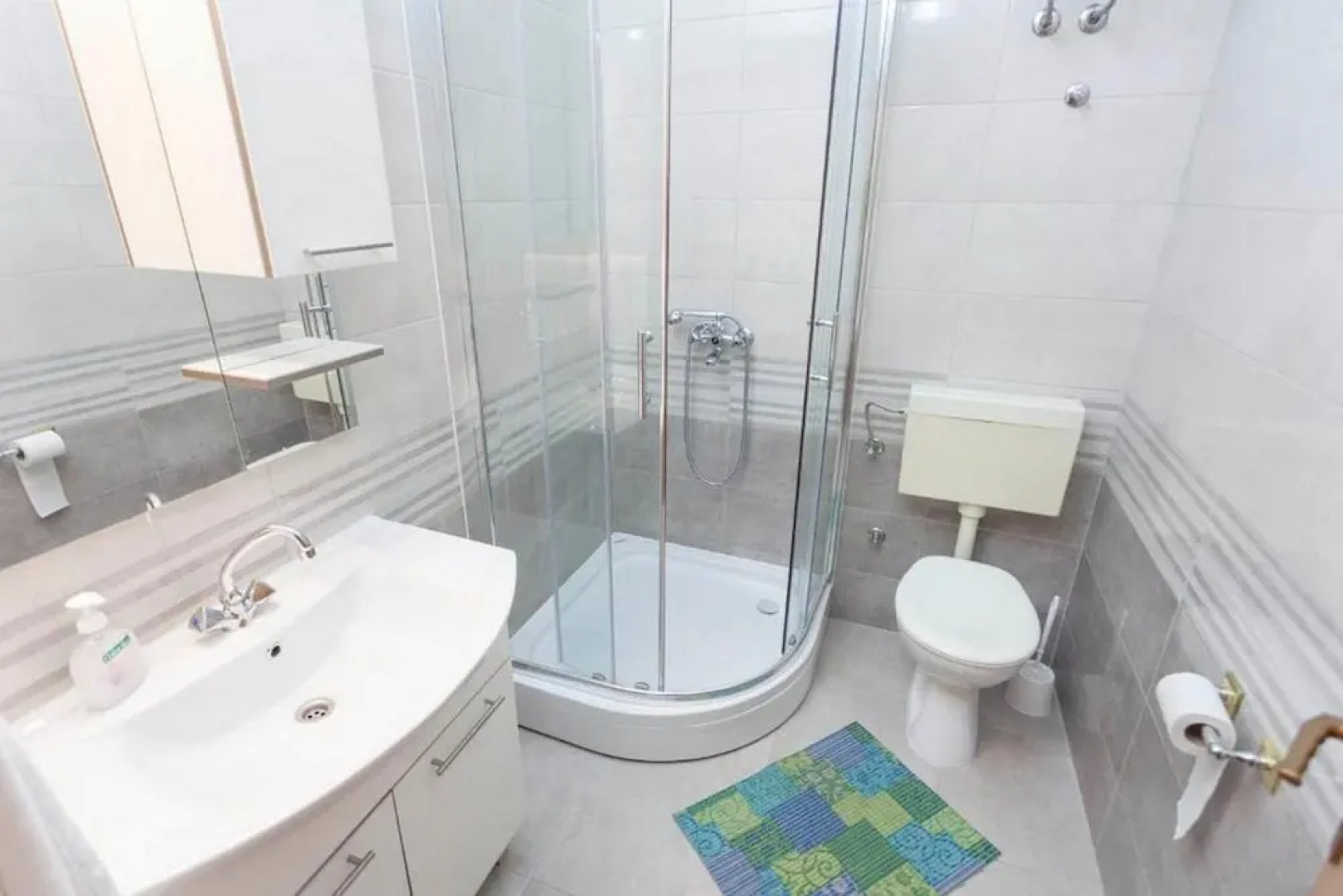 Summerheaven Apartments