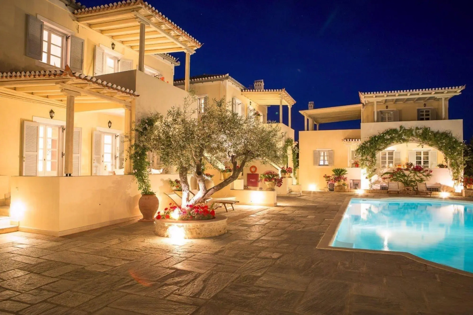 Villa Nika spetses Hotel