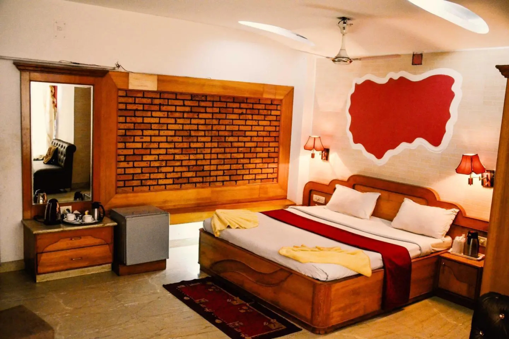 Hotel Aryan