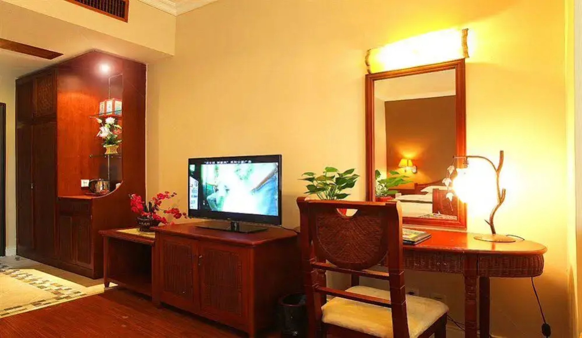 Yingfeng Business Hotel