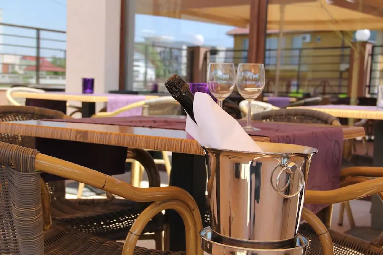 Sangria Luxury Family