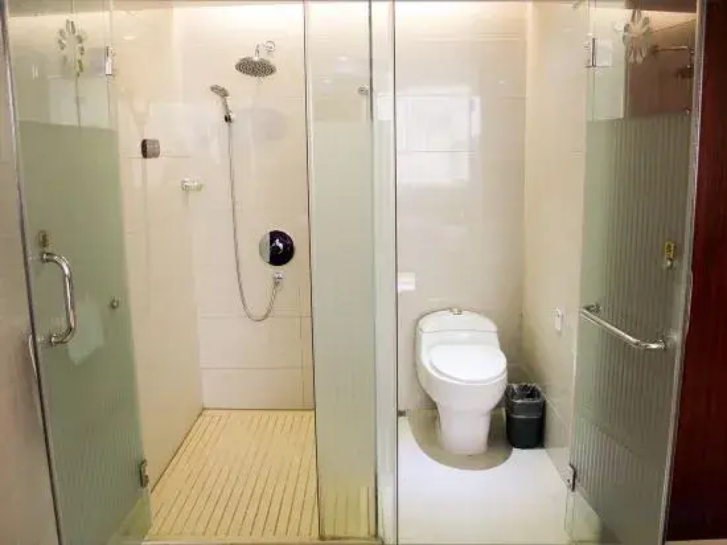 kaerd Hotel