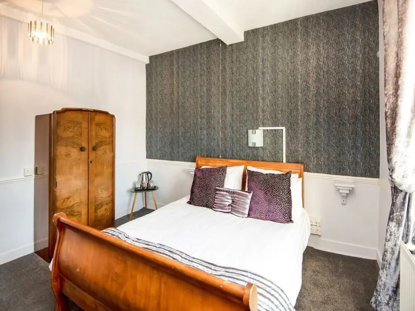 Hardwicke Arms Hotel