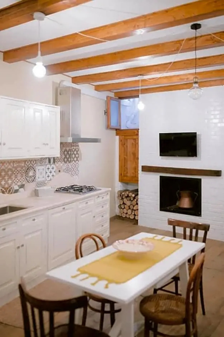 Modern Elegance Suite B&B