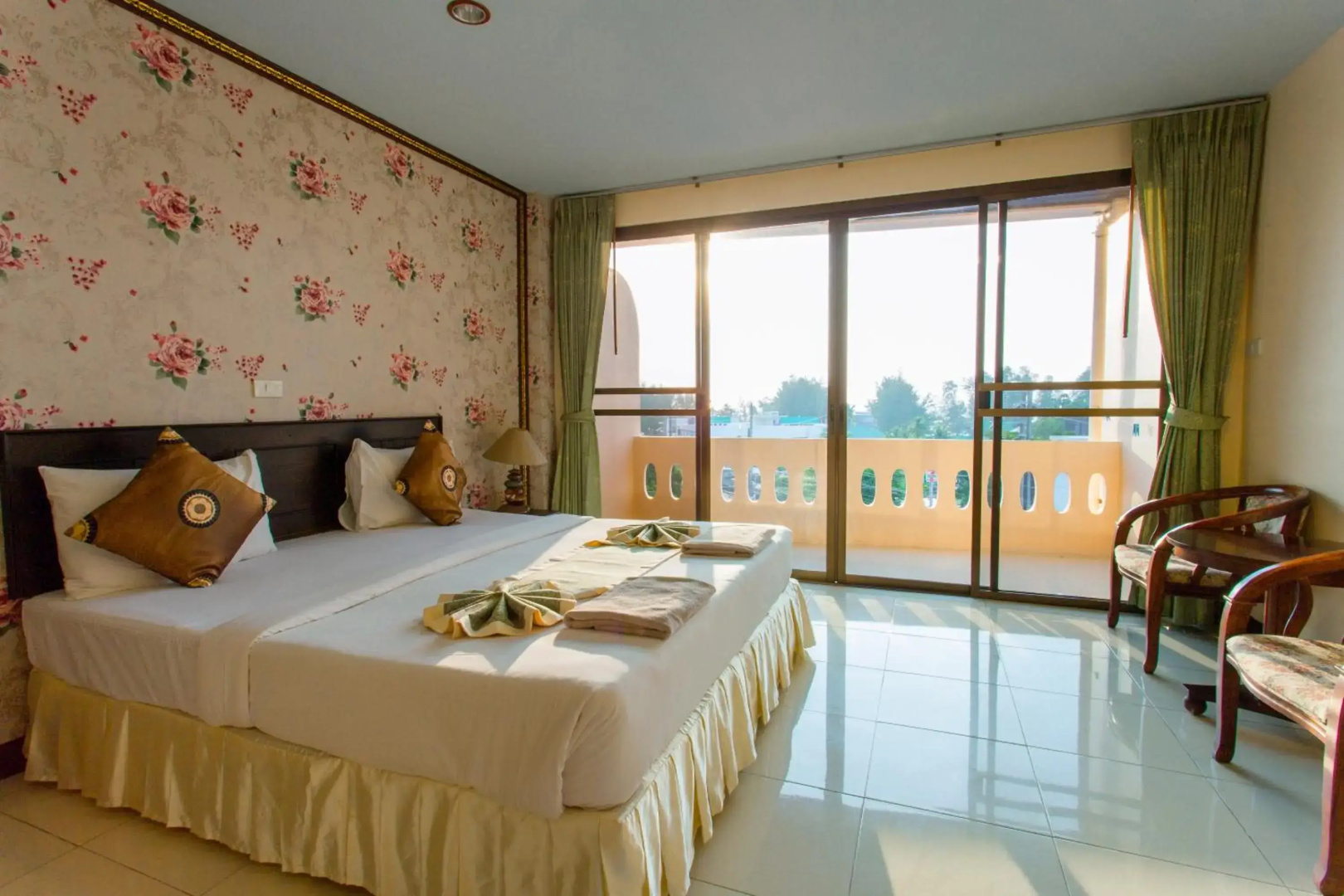 Surin Sunset Hotel
