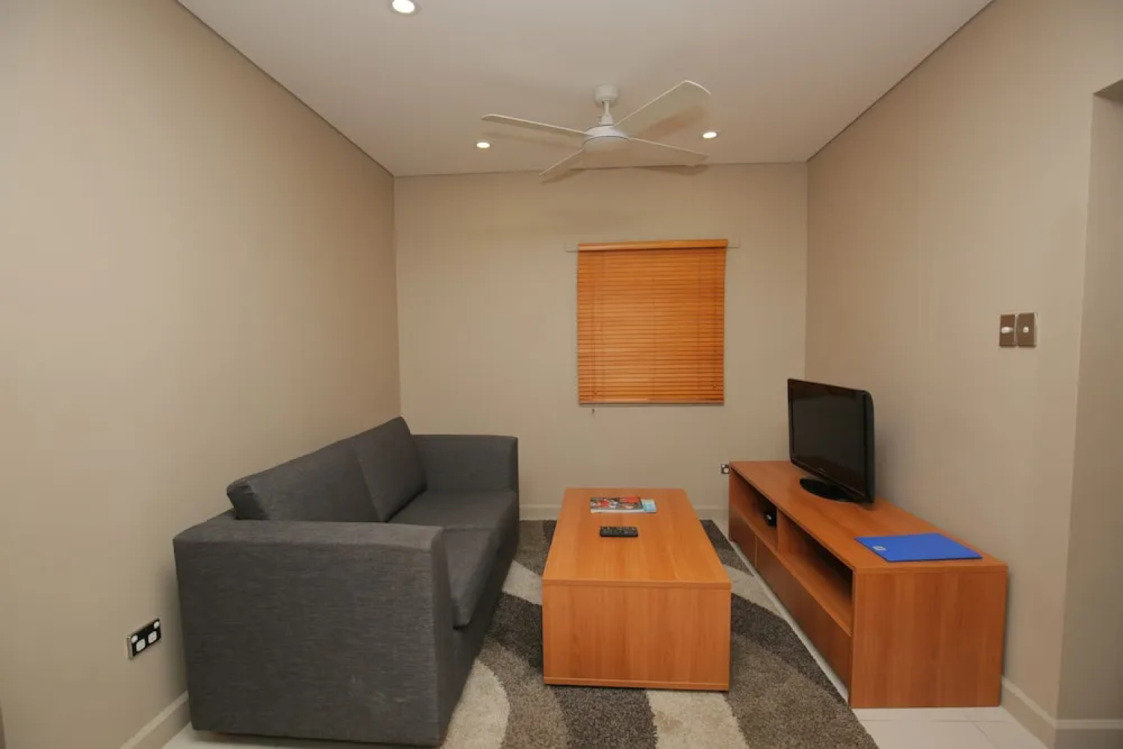 Ela Beach Hotel & Apartments