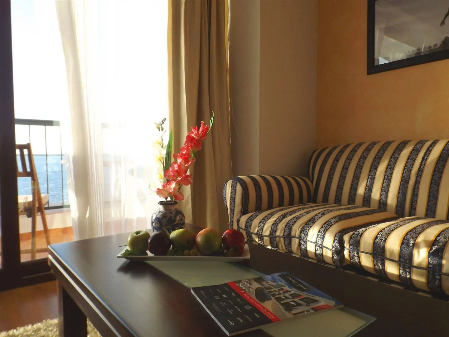 La Posada Hotel & Beach Club