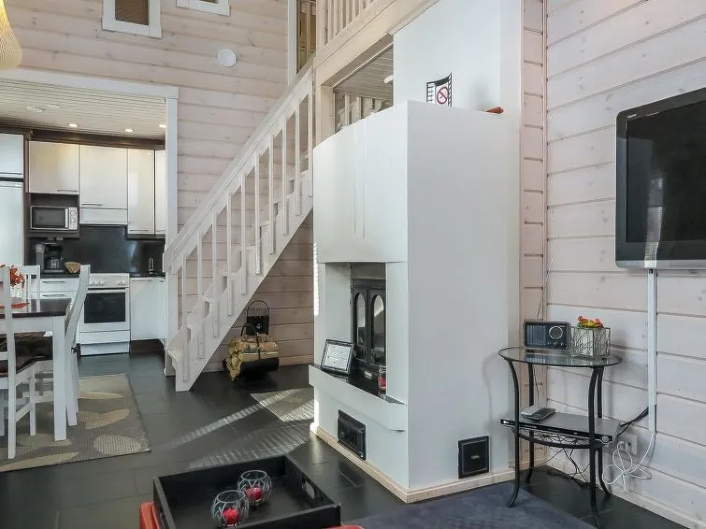 Holiday Home Aihki a