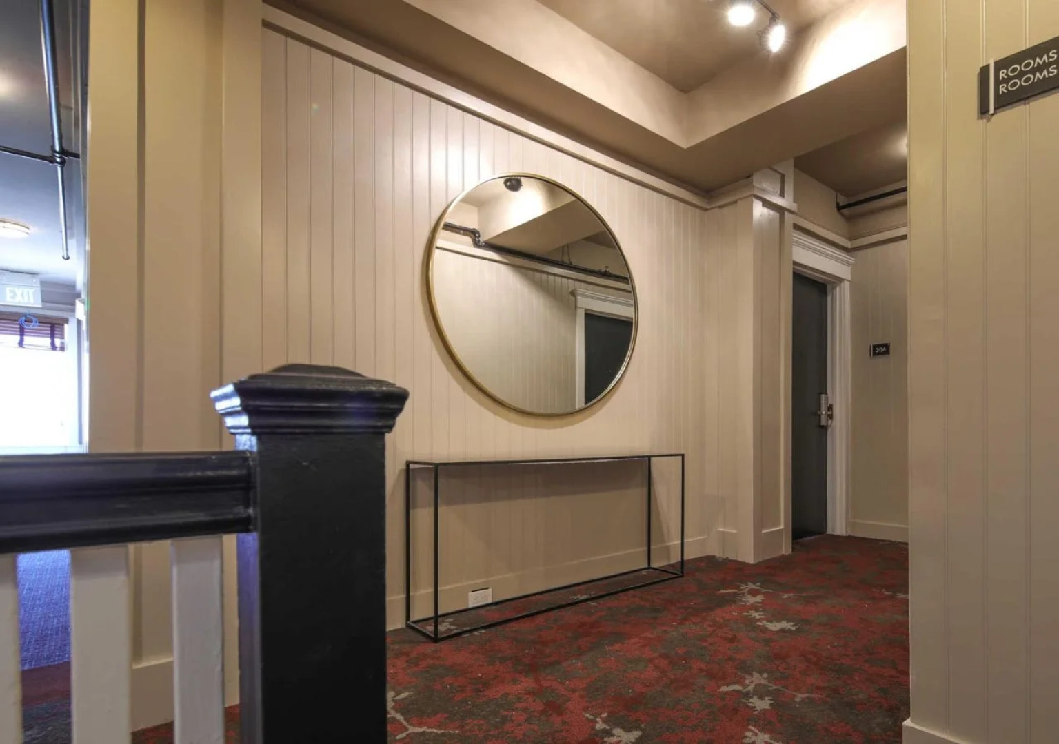 HTL 587 Ascend Hotel Collection