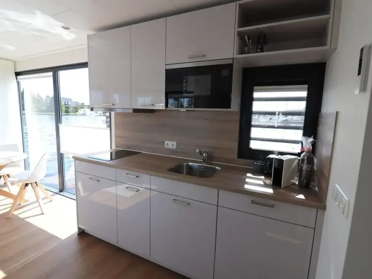 Houseboat in Lemmer With Harbor Views