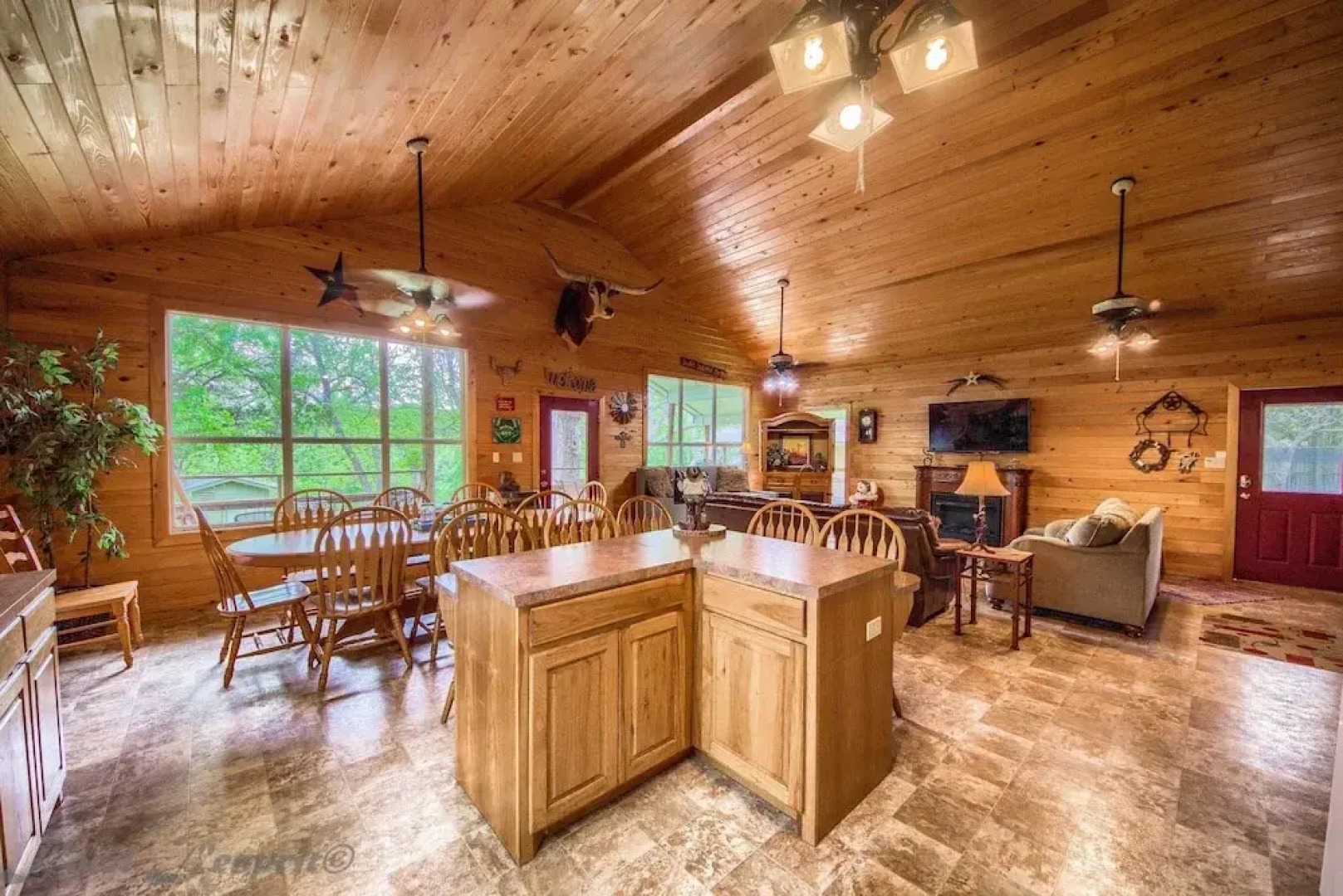 Texas Blue Wagon Rr9084b3 7 Bedroom Home by RedAwning