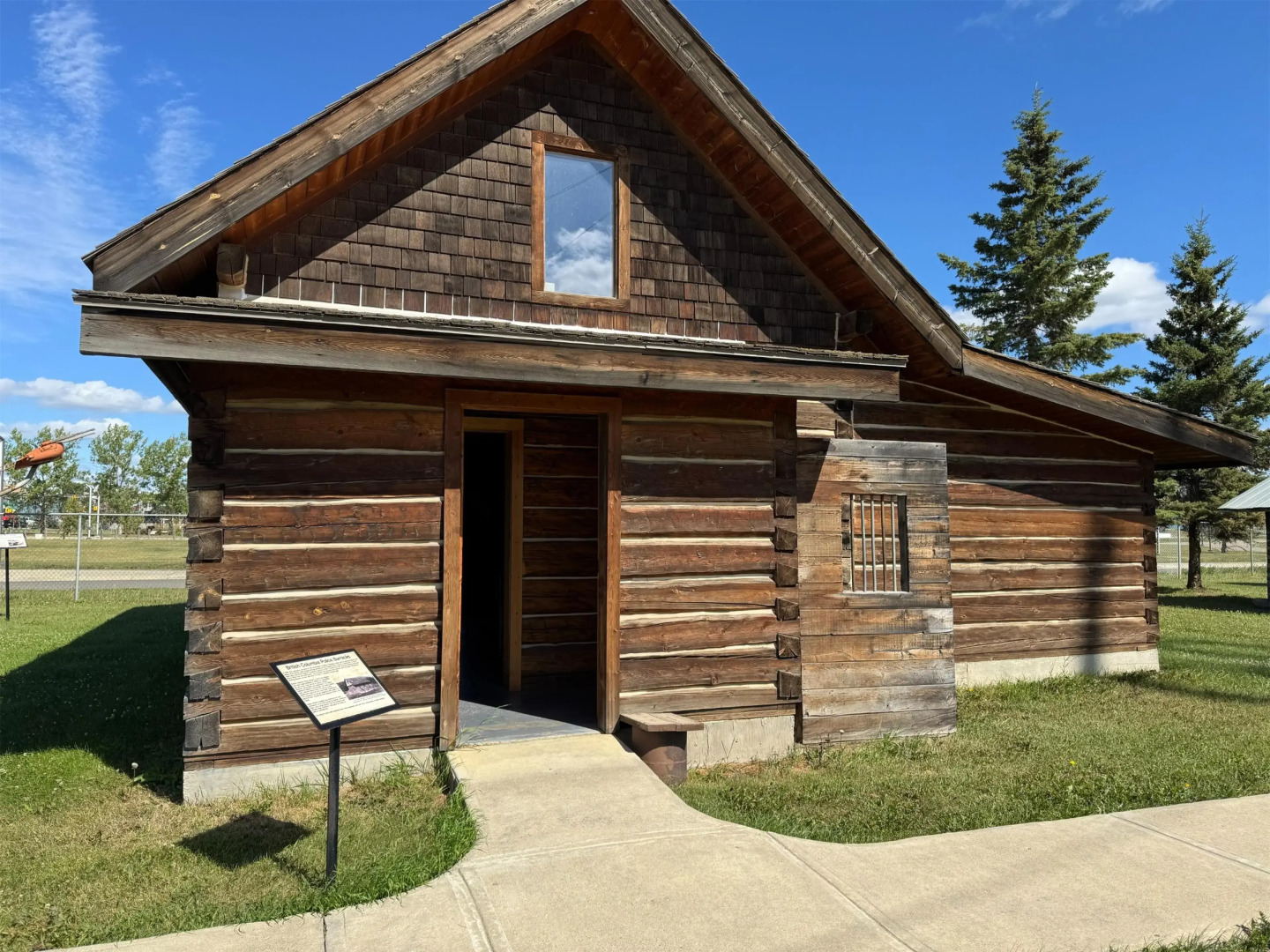 Lakeview Inn & Suites - Fort St. John