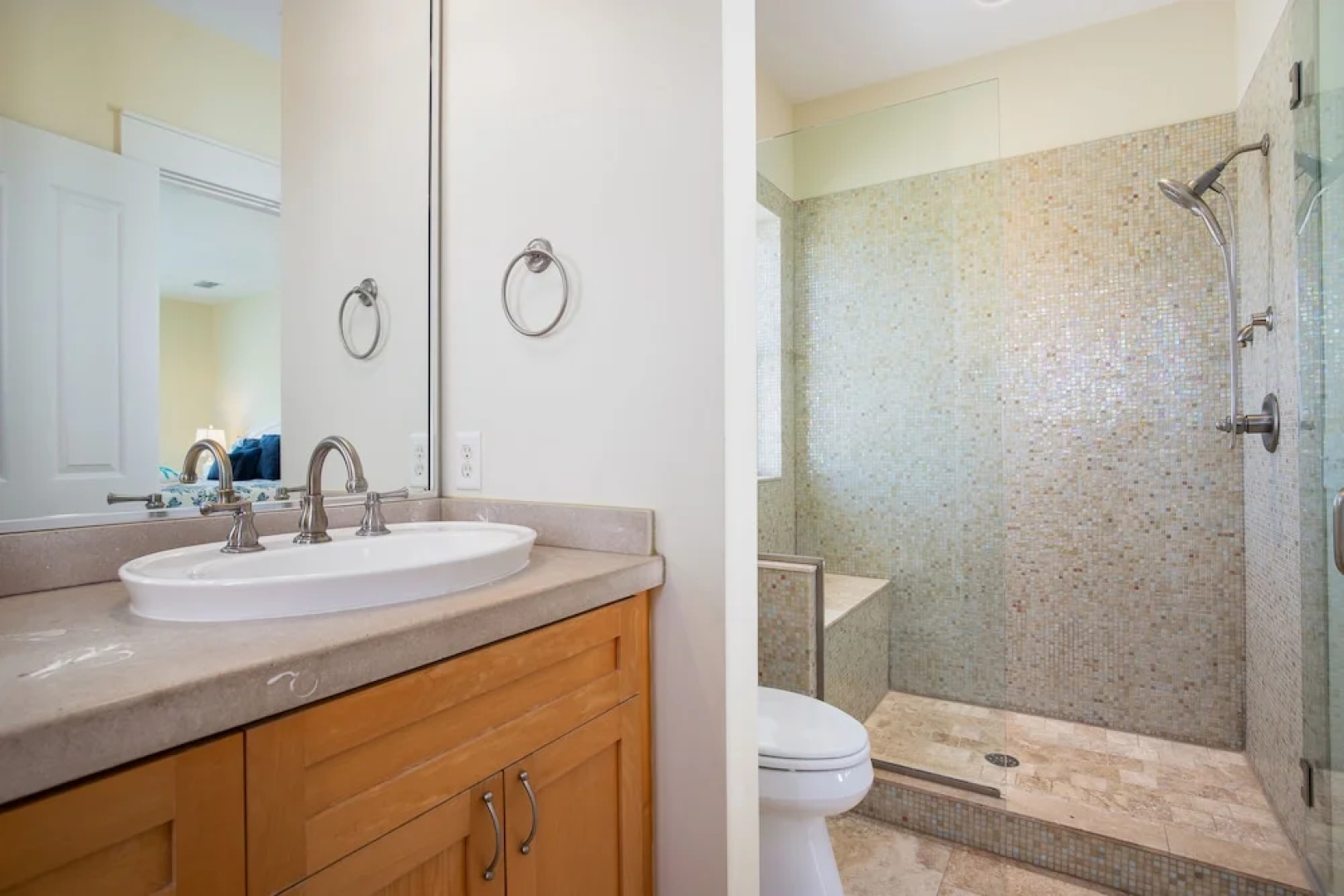 621 Lyndell Ln Unit B Aqua House