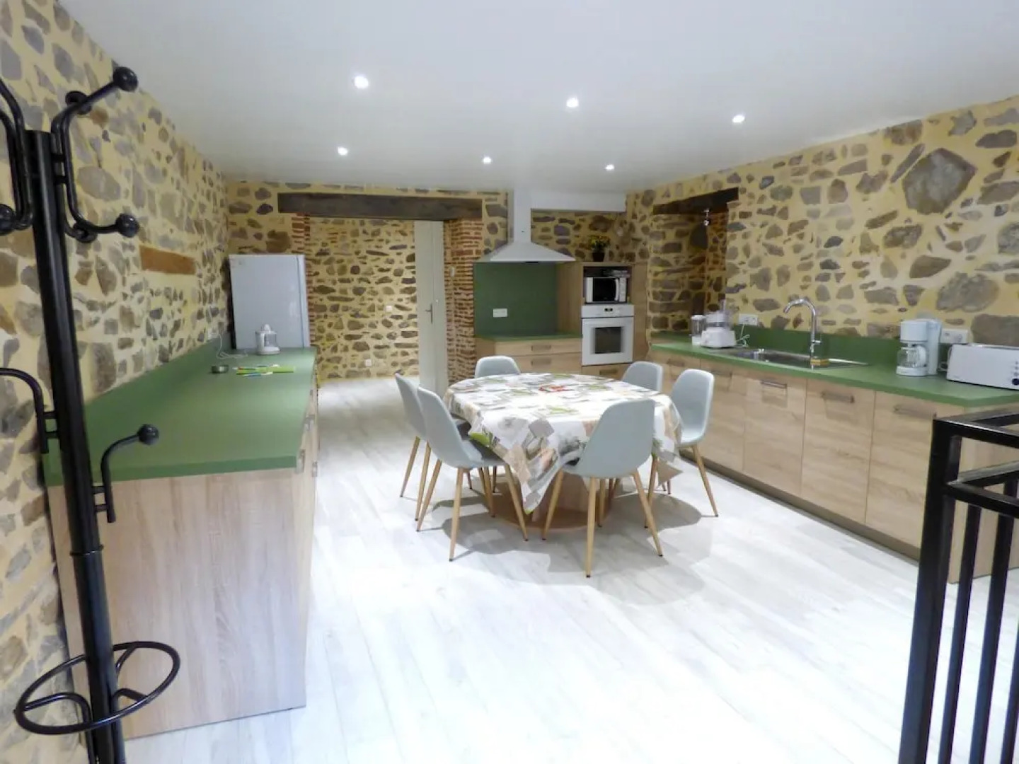 House With 3 Bedrooms in Brioude, With Wonderful City View and Wifi