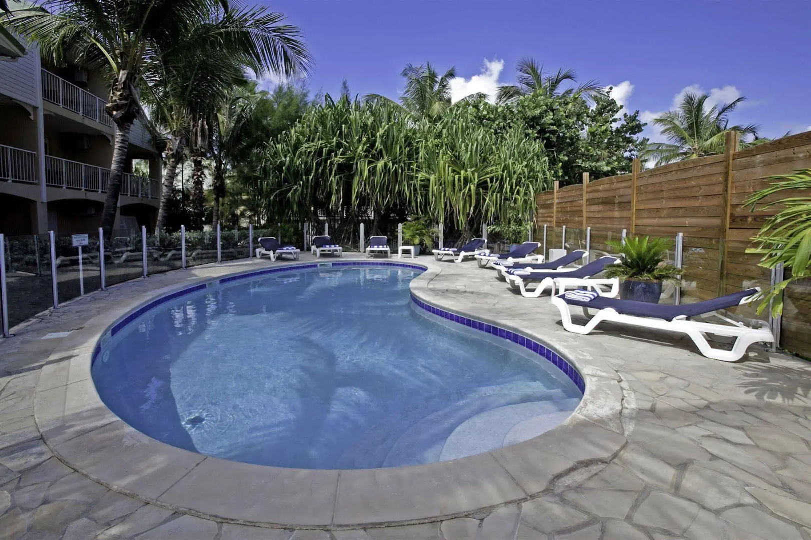 Blue Bay Beach Hotel