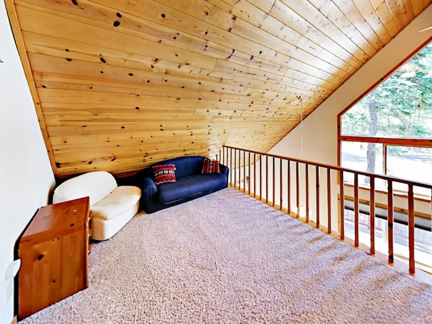 892 Evergreen Way Home 4 Bedrooms 2.5 Bathrooms Home