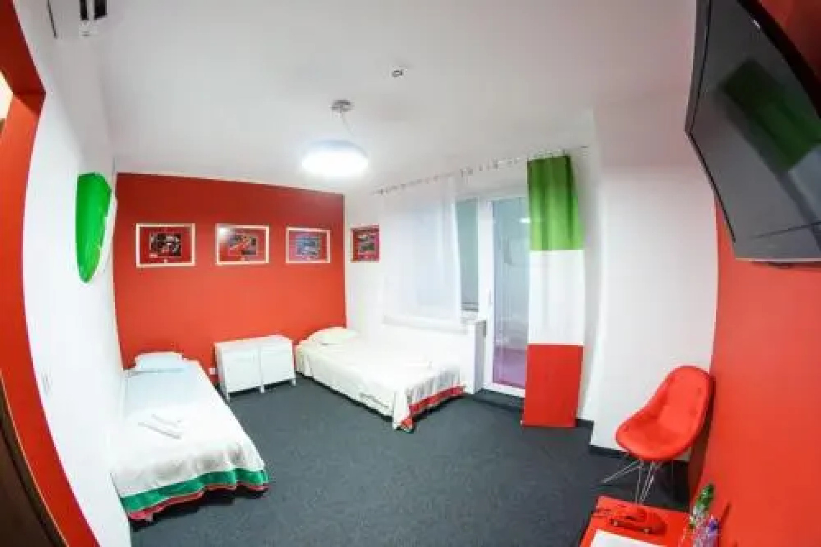 GarageHotel