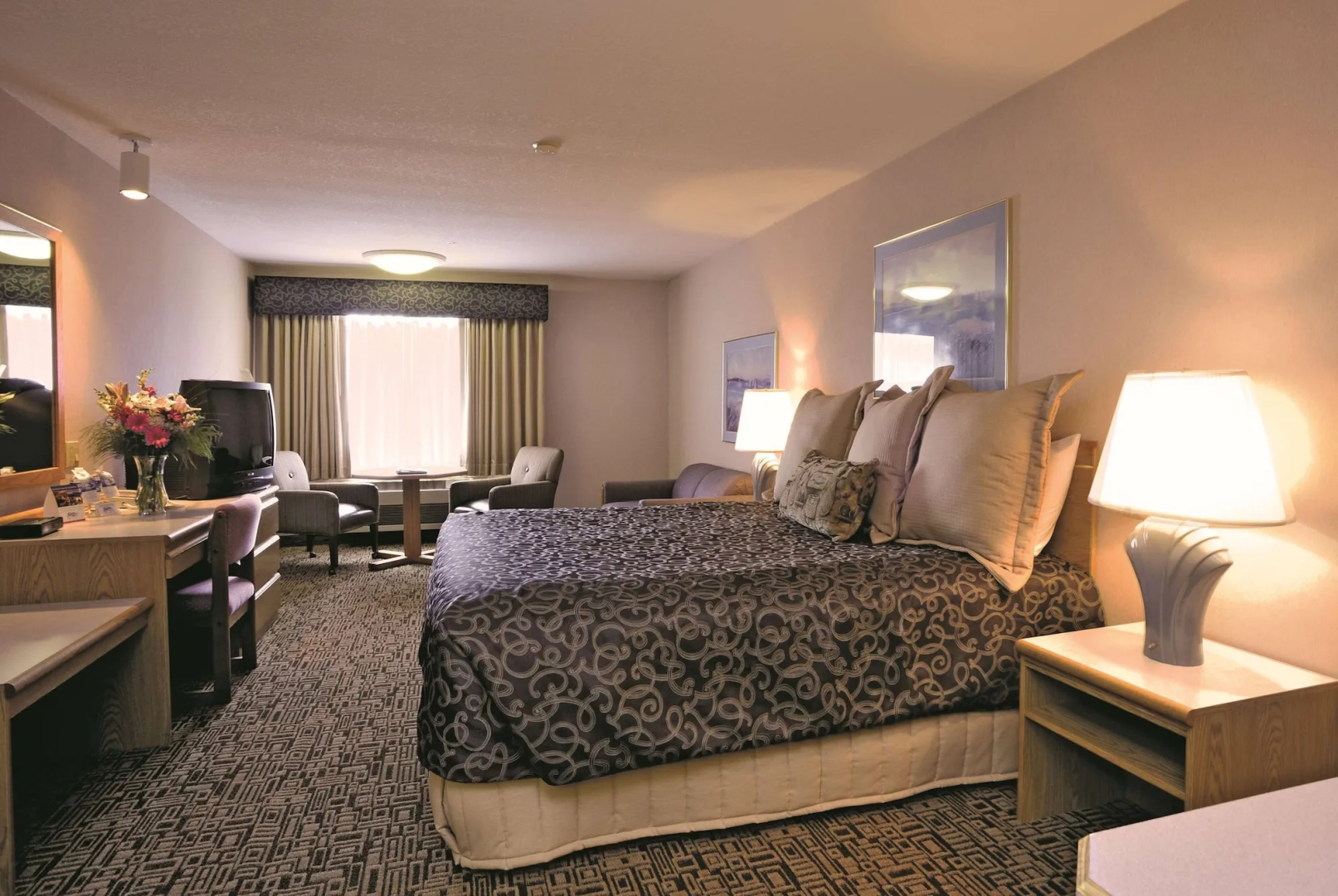 The Tillamook Inn