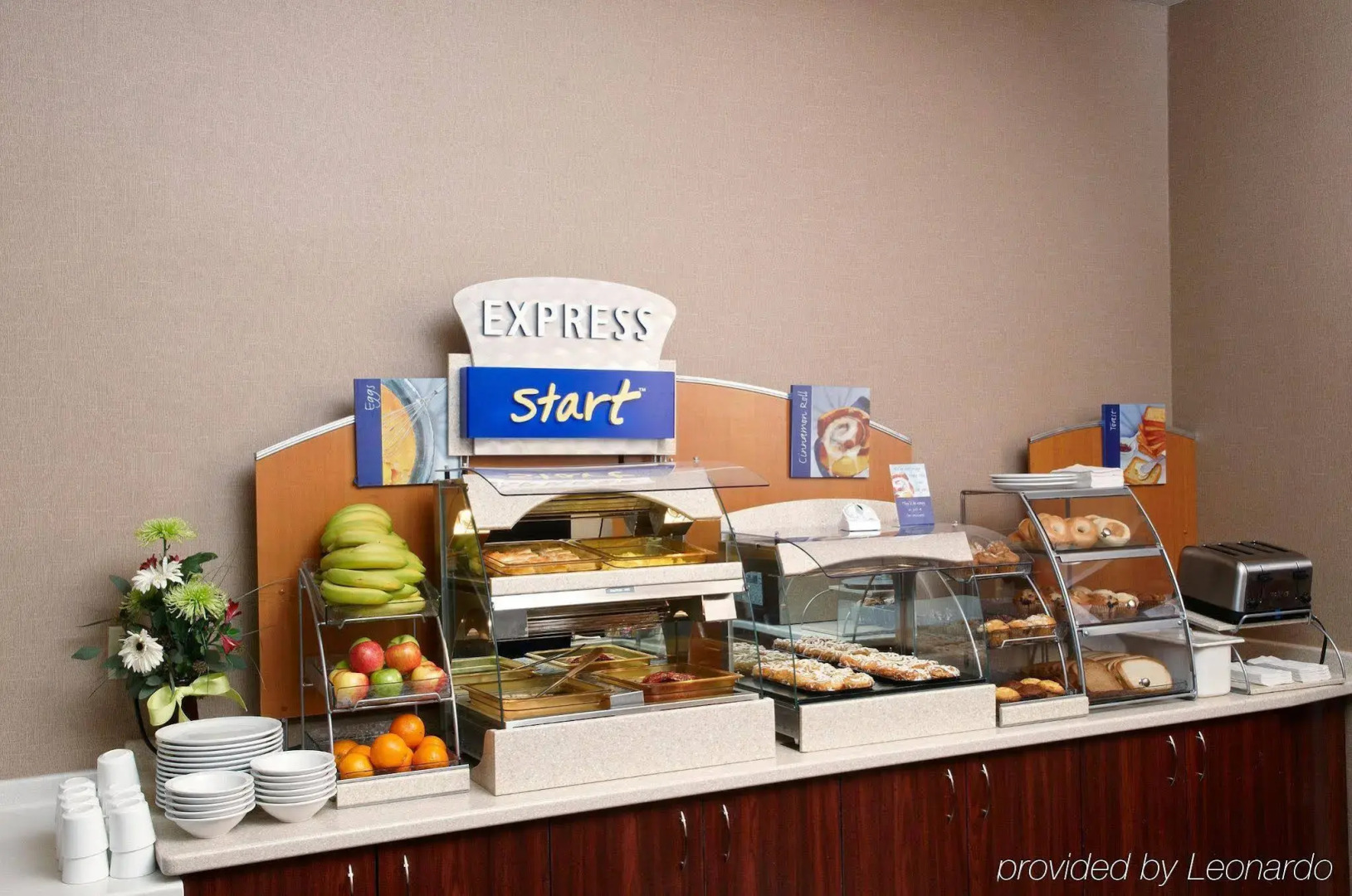 Holiday Inn Express Hotel & Suites Downtown Minneapolis by IHG