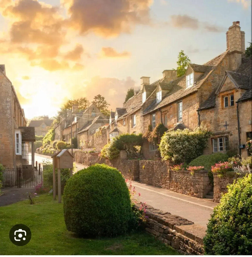 PRIVATE GATED BRAND NEW, FULLY RENOVATED HOUSE 3 BEDS SLEEPS FIVE Free PARKING
