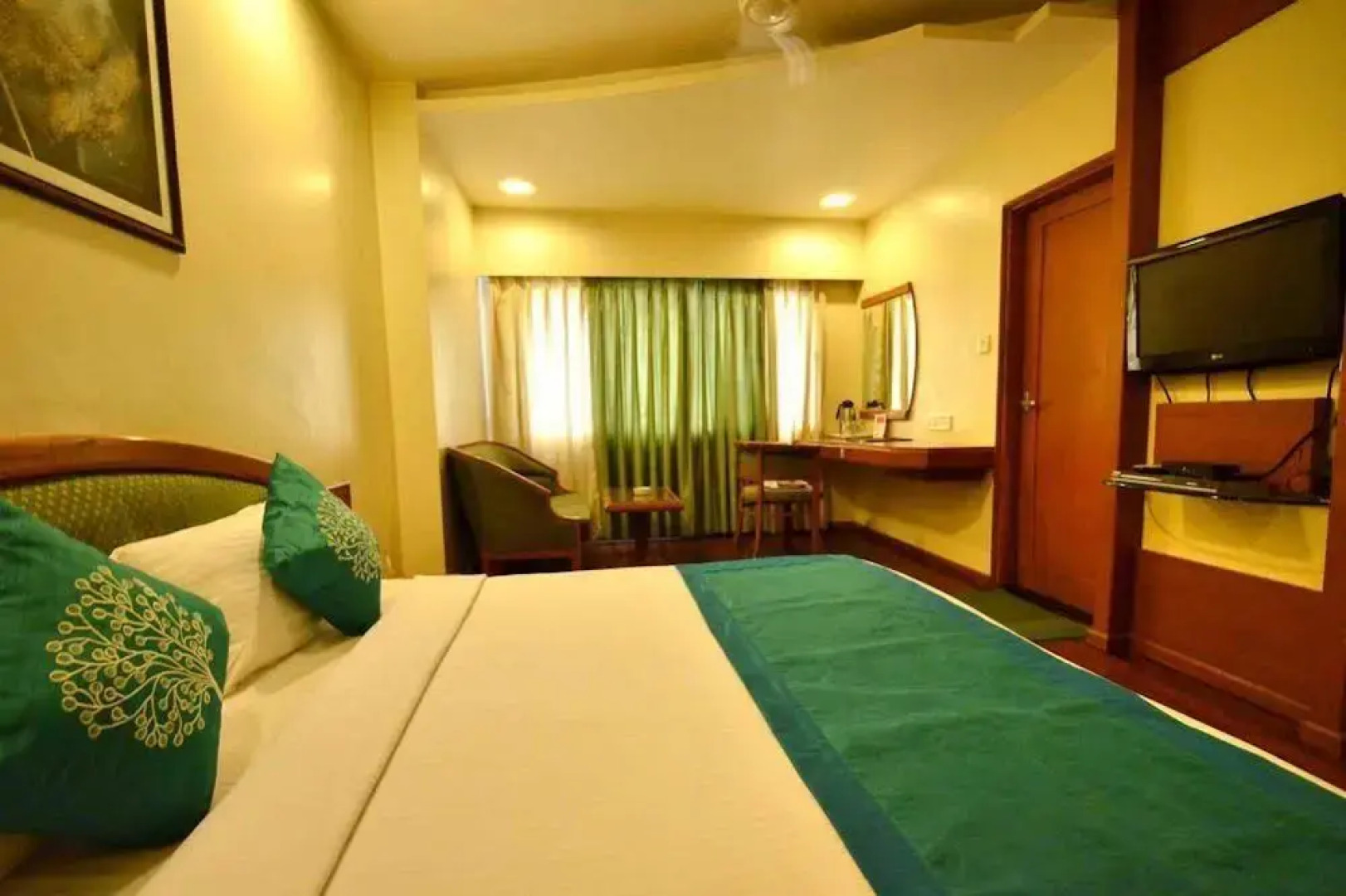 Oyo 1468 Princes Palace