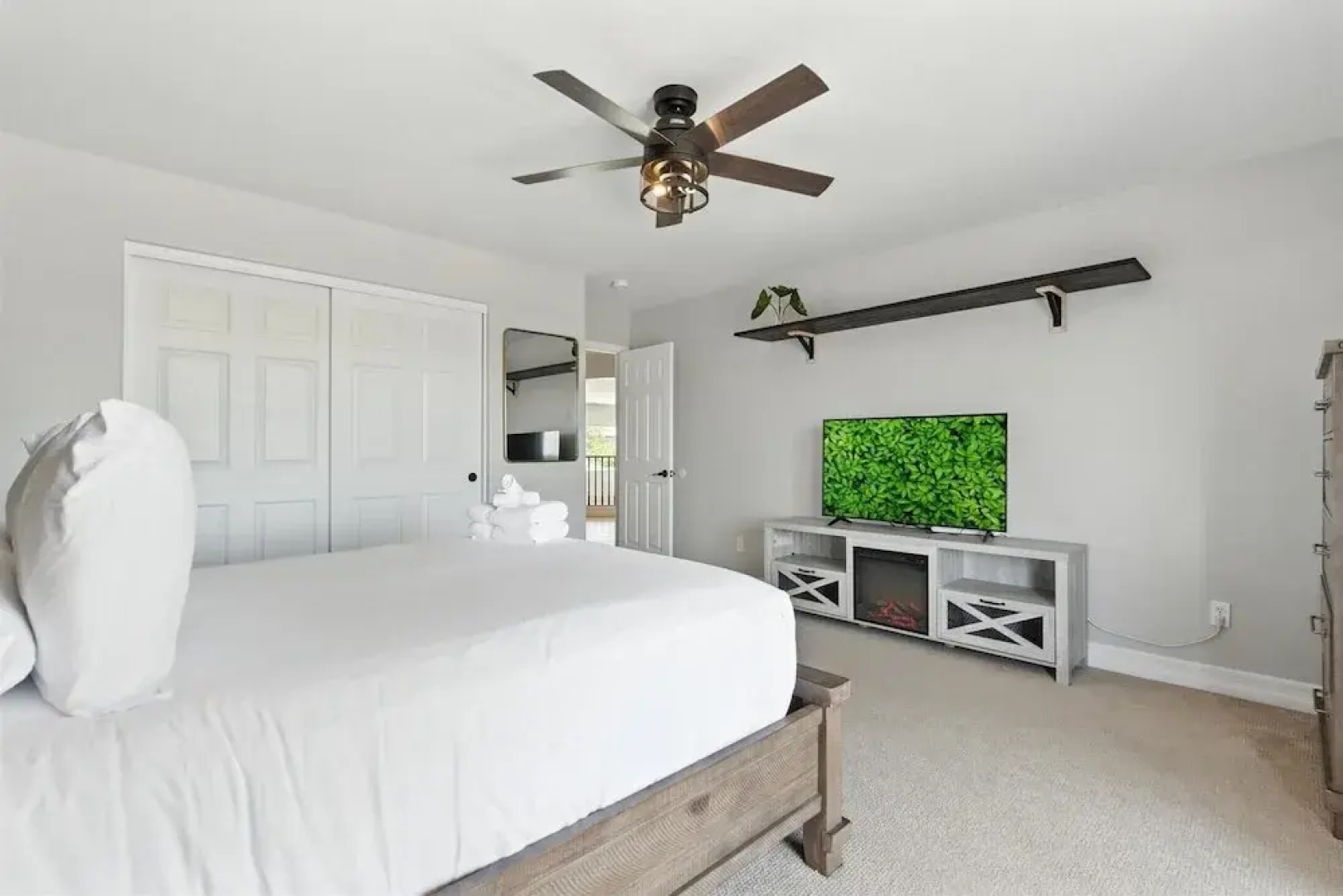 Splash Canyon - Splash Pad & Tons of Games - Gym