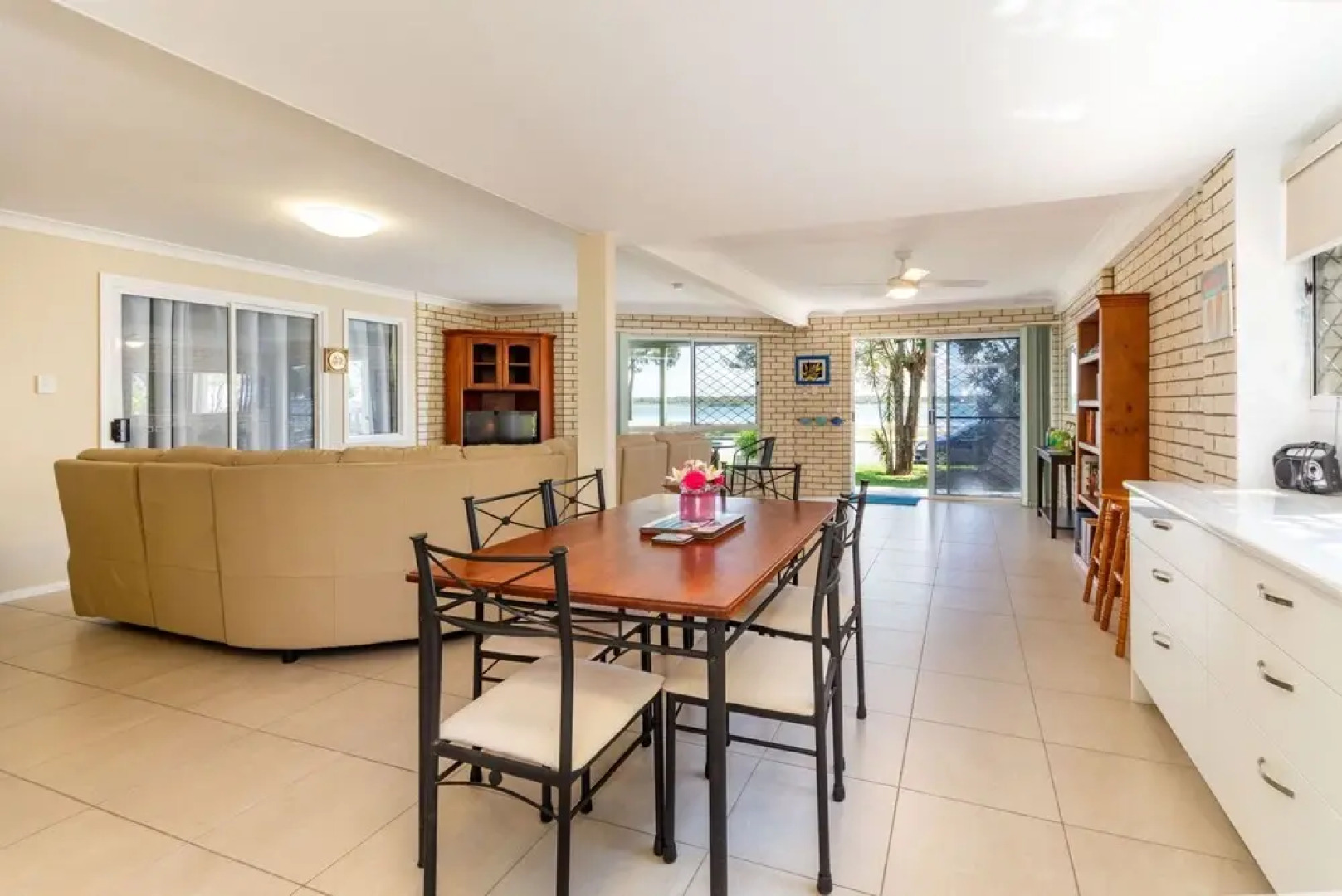 Sunsets from your front patio - Sylvan Beach Esp, Bellara