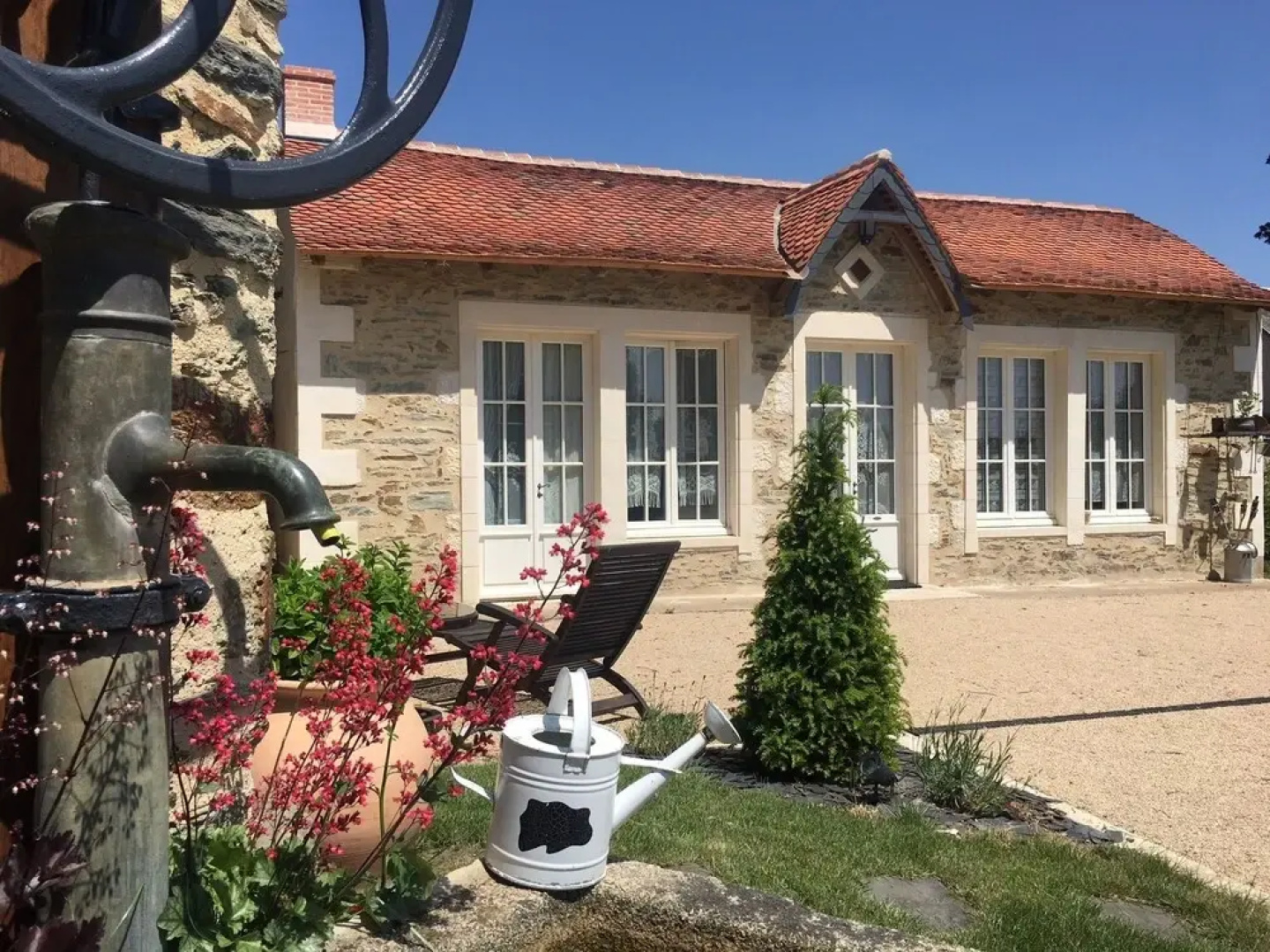 L'orangerie DU Chateau DES Cedres