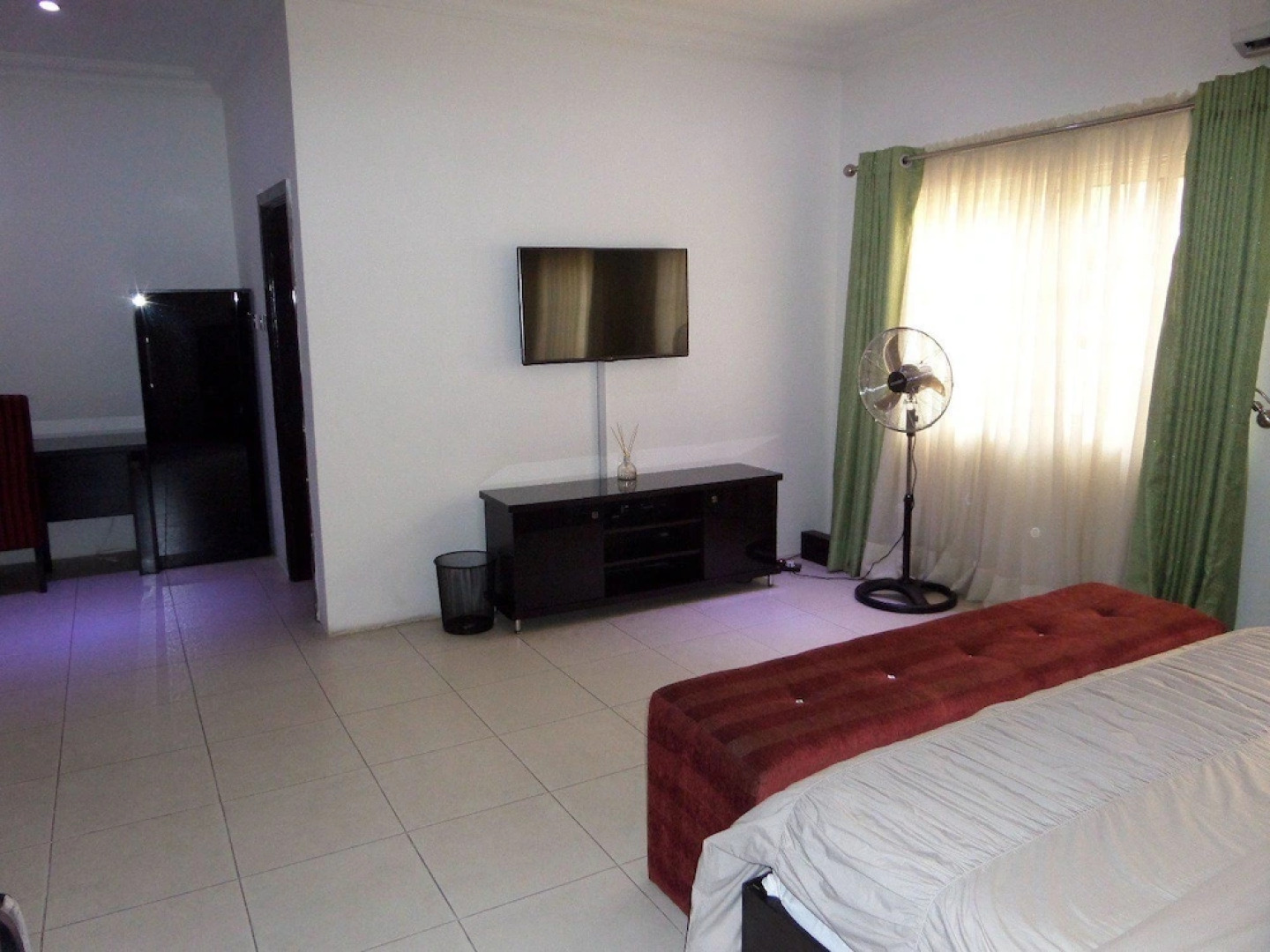 King Serve Guest House