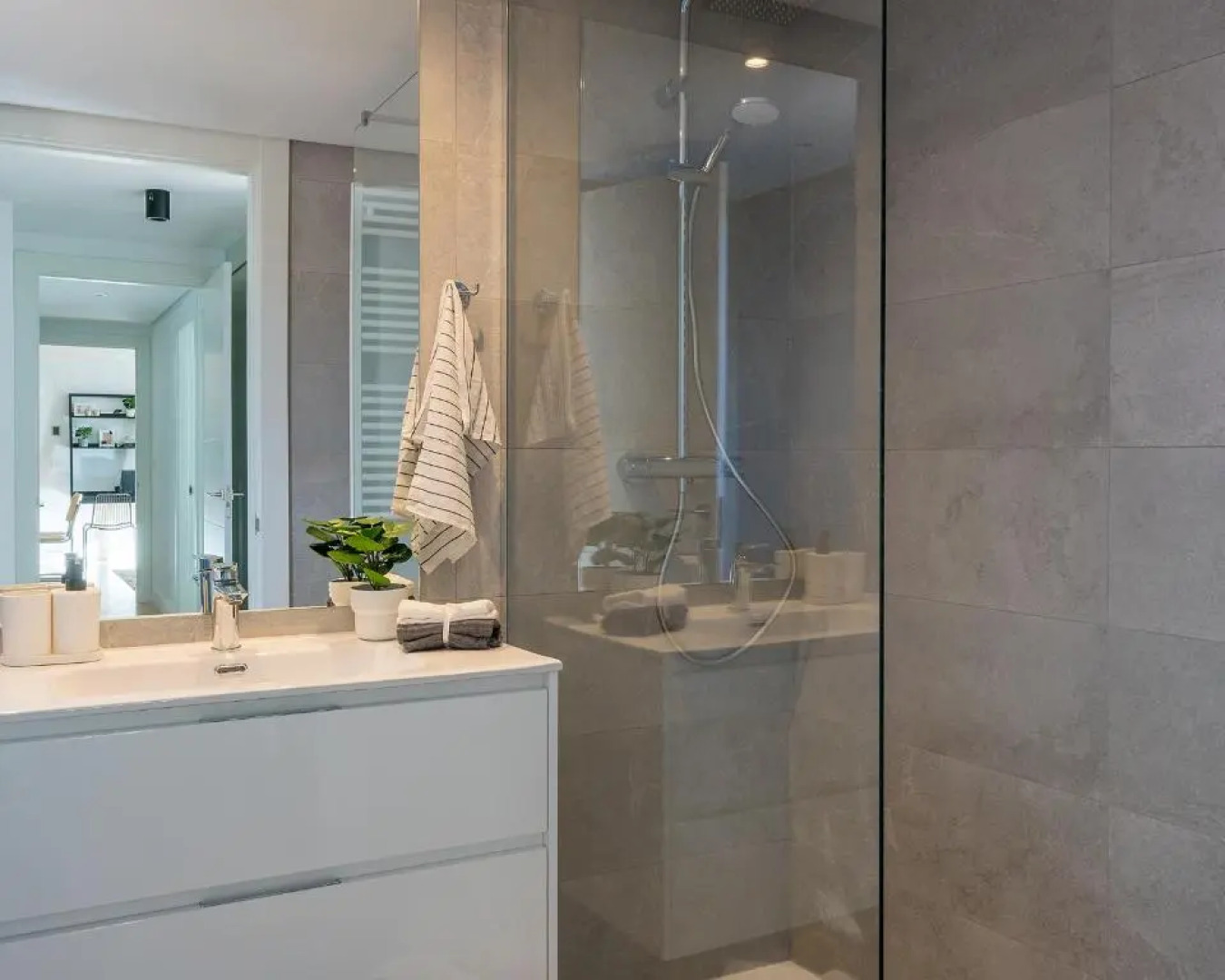 Luminoso y a Acogedor a 5km de la playa