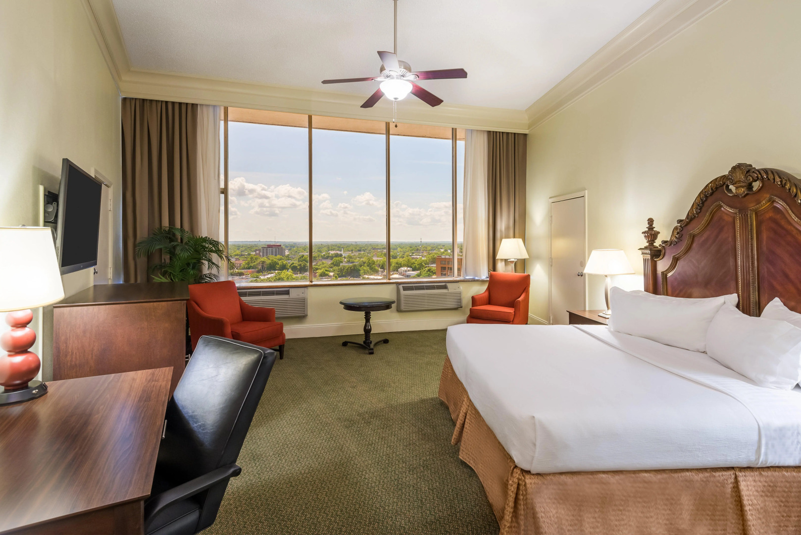 Holiday Inn Mobile-Dwtn/Hist. District by IHG