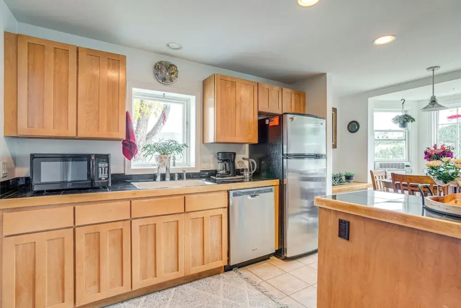 Walk to Casinos: Mtn-view Central City Home!