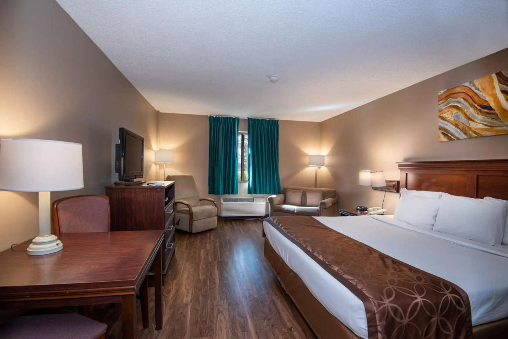 Guest Inn & Suites - Midtown Medical Center