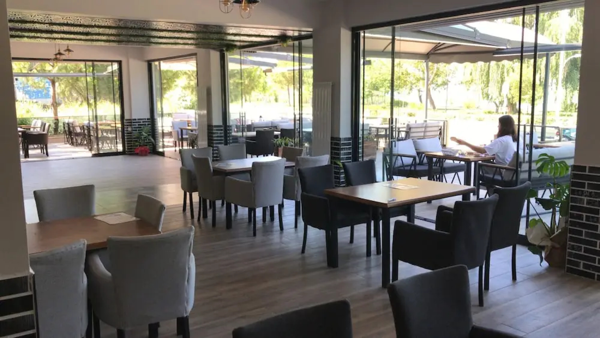 Antigonia Butik Otel