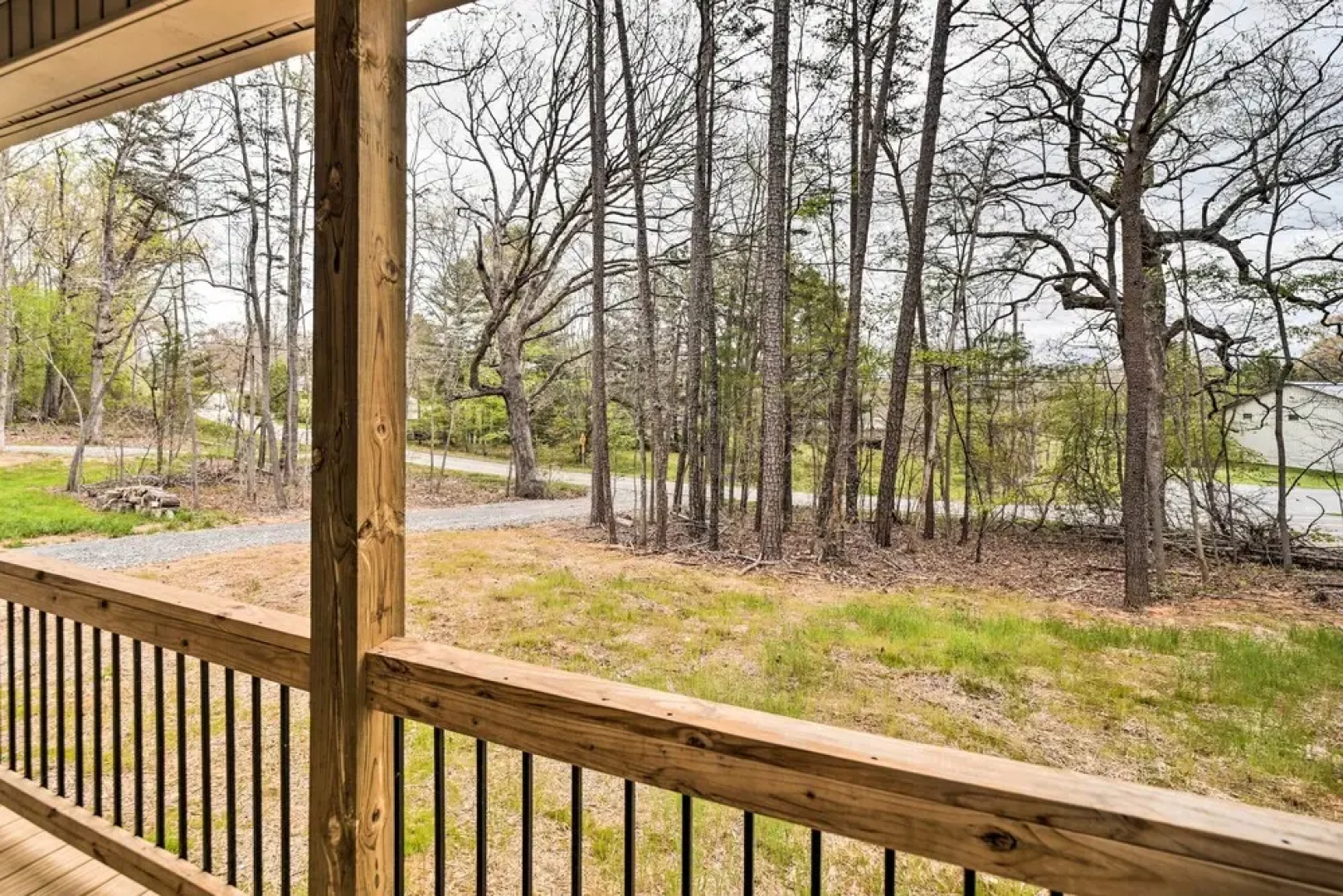 Asheville Area Hideaway w/ Hot Tub + Deck!