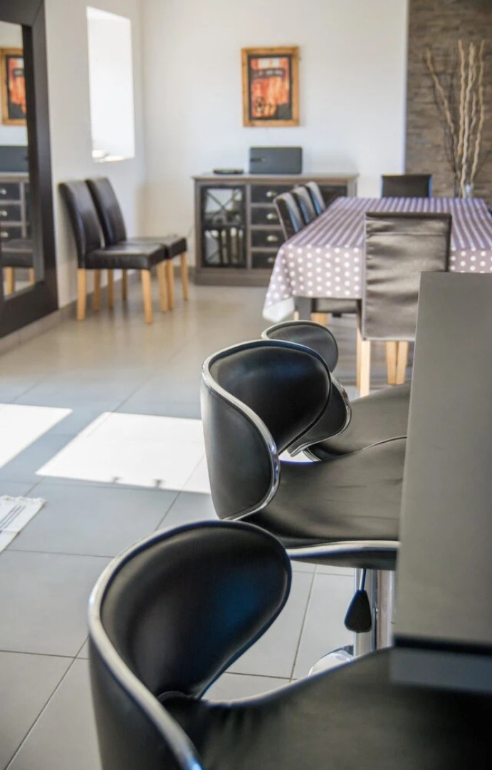 House With 3 Bedrooms in Plougoulm, With Enclosed Garden and Wifi