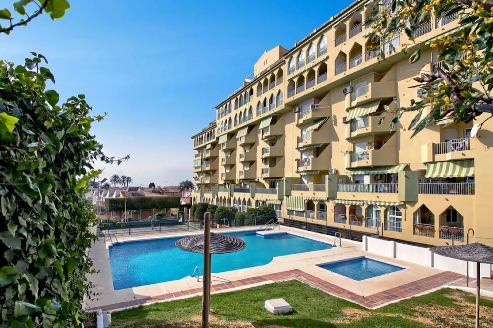 Del Parque Flats - Cala Torrevigia