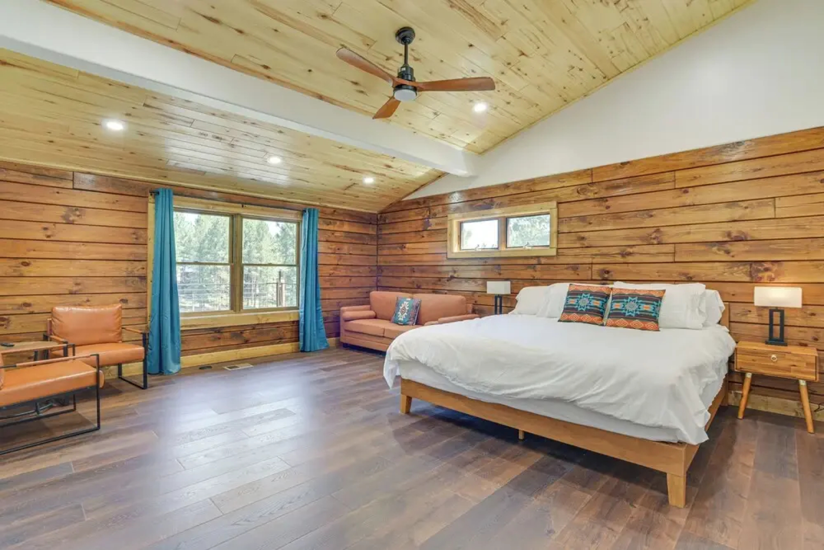 3 Mi to Resort: Year-round Angel Fire Getaway!