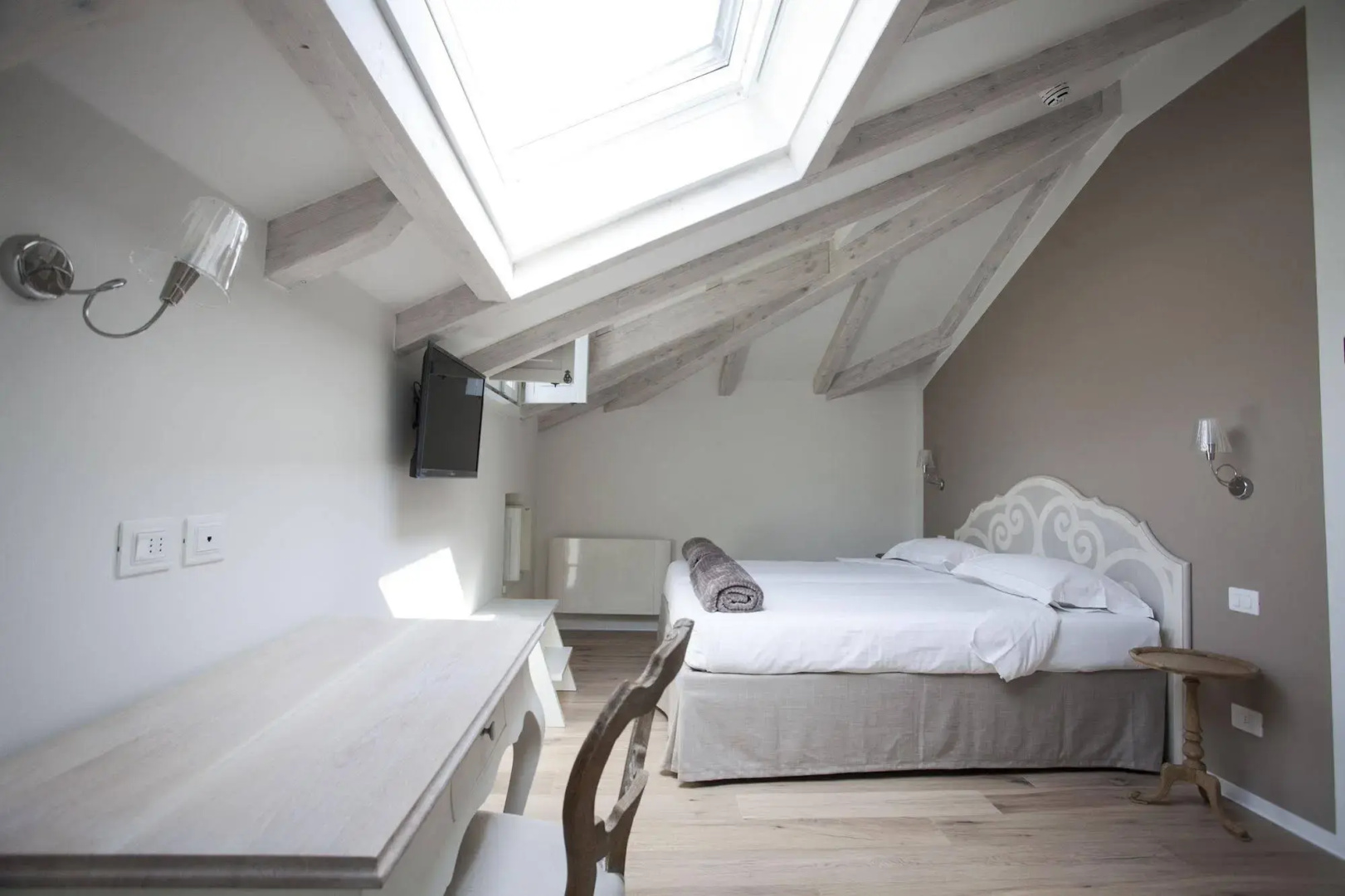 Villa Italia Luxury Suites and Apartments