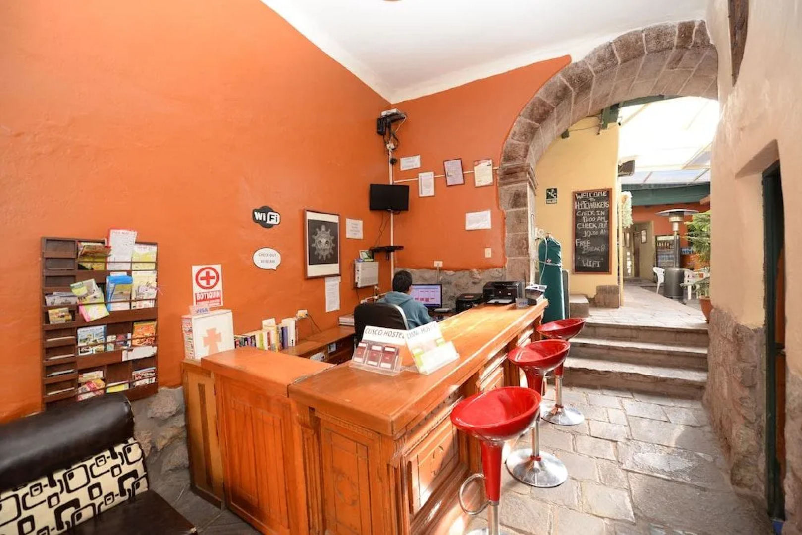 Hitchhikers Cusco Hostel